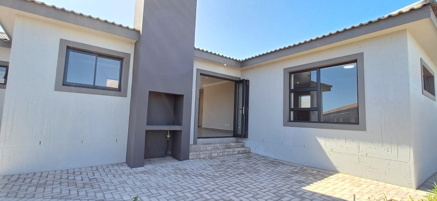 3 Bedroom Property for Sale in Dana Bay Western Cape